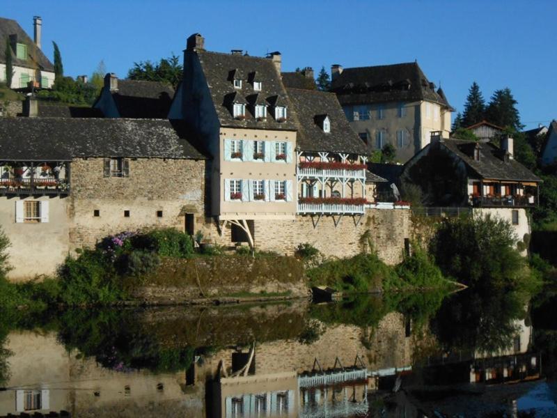 Gite Clara Bassignac-le-Haut Zewnętrze zdjęcie